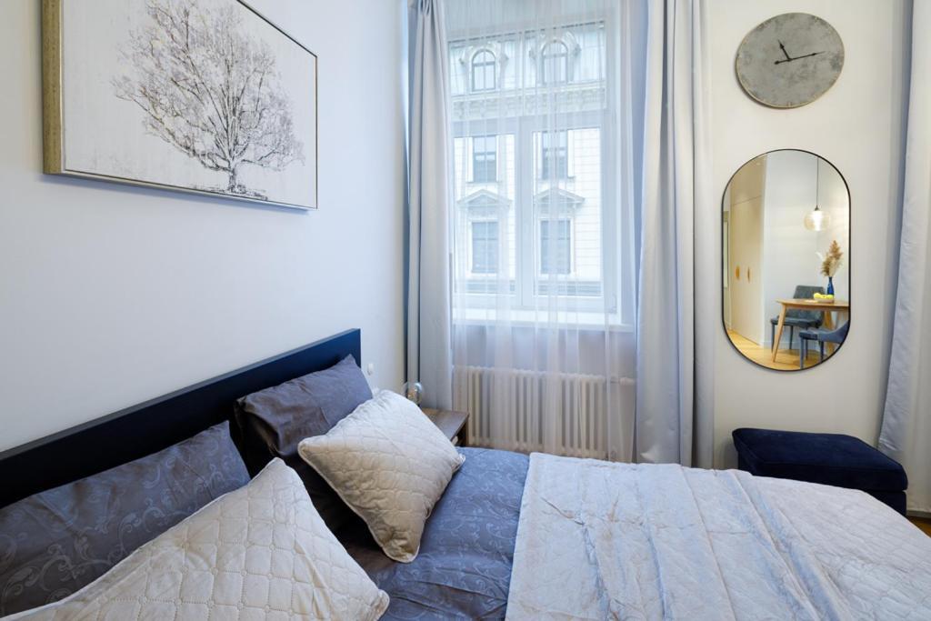 Kalnina Street Studio Apartment Рига Екстер'єр фото